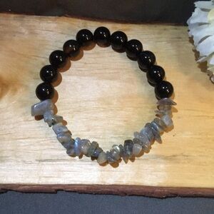 Black banded agate and labradorite bracelet